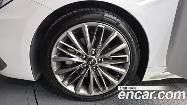 Hyundai Grandeur 2016 thumb 5