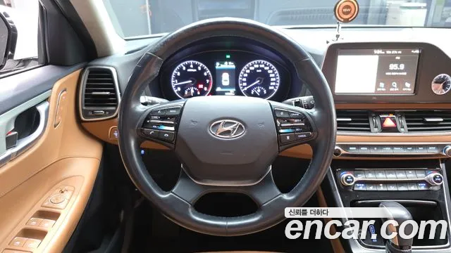 Hyundai Grandeur 2016 thumb 12