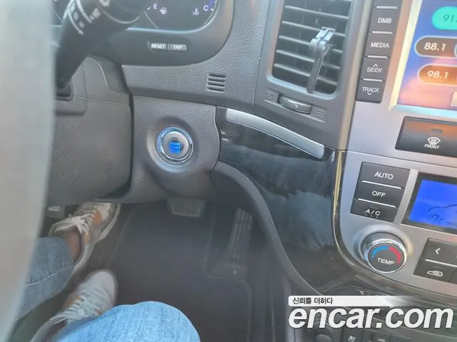 Hyundai Santa Fe 2011 thumb 9