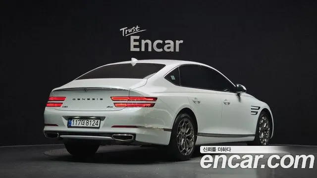 Genesis G80 2022 thumb 2