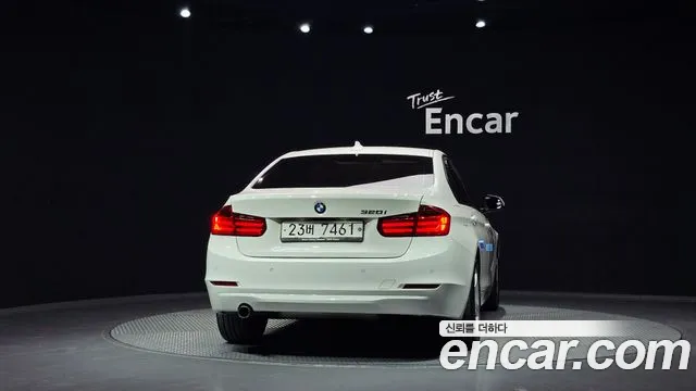 BMW 3-Series 2014 thumb 3