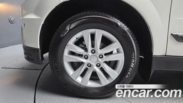 KG_Mobility_Ssangyong KORANDO 2017 thumb 5