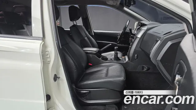 KG_Mobility_Ssangyong KORANDO 2017 thumb 11