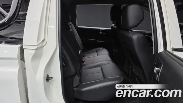 KG_Mobility_Ssangyong KORANDO 2017 thumb 12