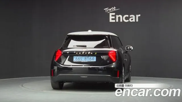 MINI Hatch 2024 thumb 4