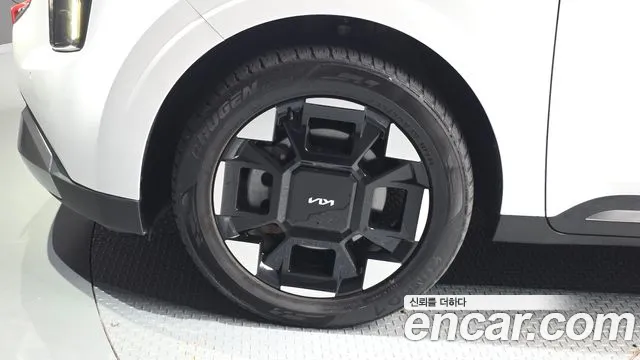 Kia Carnival 2024 thumb 5