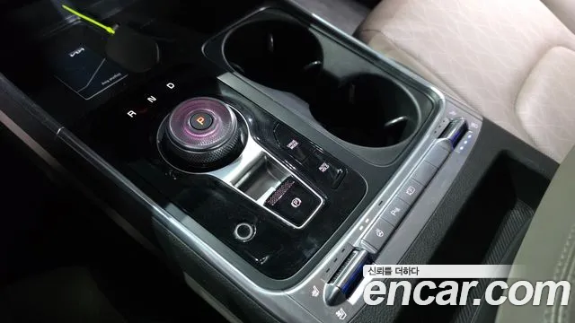 Kia Carnival 2024 thumb 9