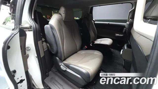 Kia Carnival 2024 thumb 12