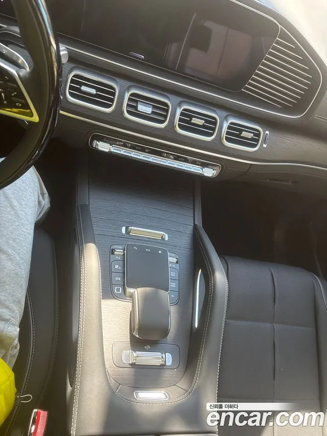 Mercedes-Benz GLE 2026 thumb 9