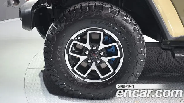 Jeep Wrangler 2025 thumb 5