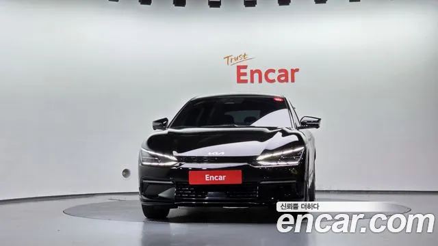 Kia EV6 2022 thumb 3