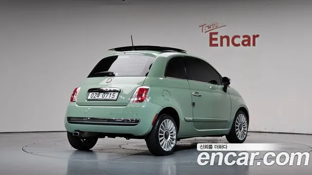 Fiat 500 2016 thumb 2