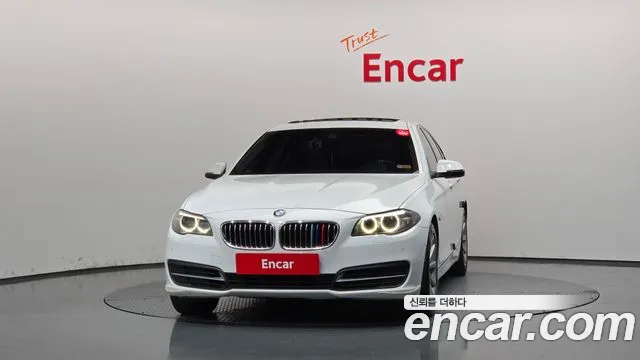 BMW 5-Series 2015 thumb 3