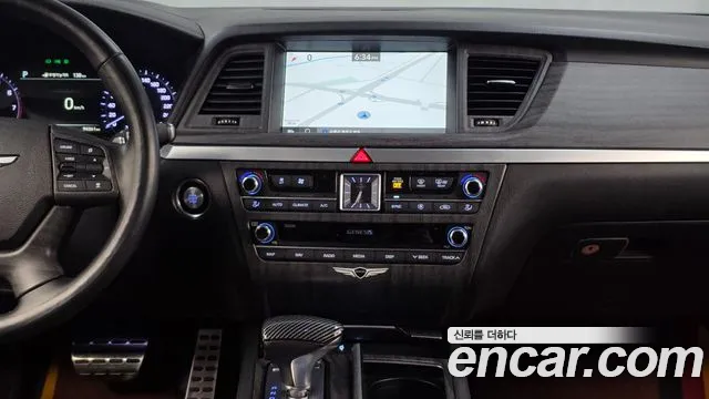 Genesis G80 2018 thumb 12