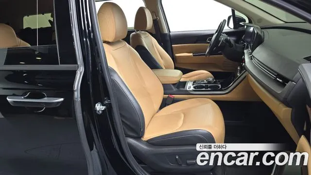 Kia Carnival 2021 thumb 12