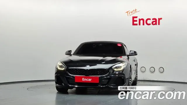 BMW Z4 2019 thumb 3