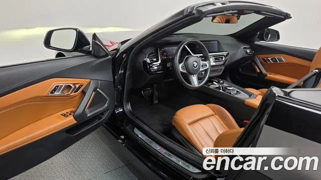 BMW Z4 2019 thumb 10