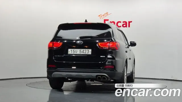 Kia Sorento 2017 thumb 4