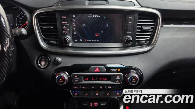 Kia Sorento 2017 thumb 12