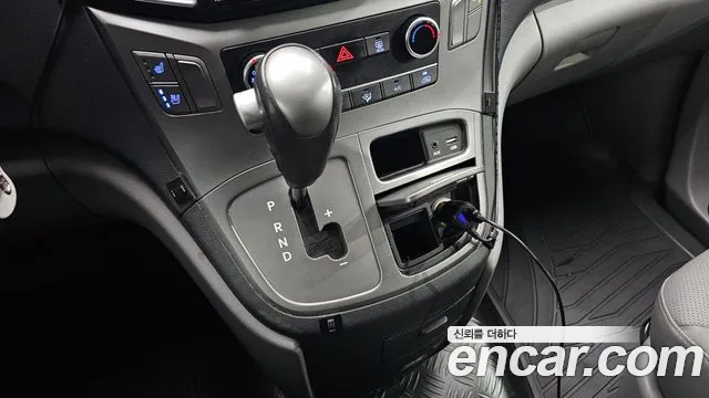 Hyundai Starex 2018 thumb 9