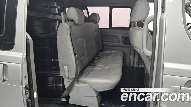 Hyundai Starex 2018 thumb 11