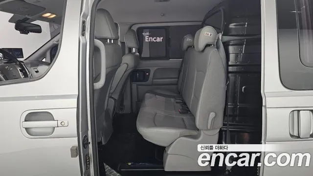 Hyundai Starex 2018 thumb 12
