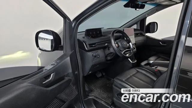 Hyundai Staria 2021 thumb 10