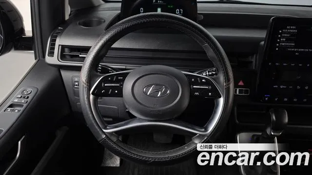 Hyundai Staria 2021 thumb 12