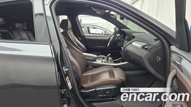 BMW X4 2016 thumb 11