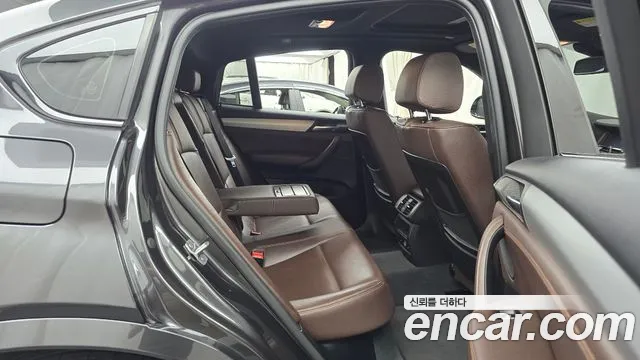 BMW X4 2016 thumb 12