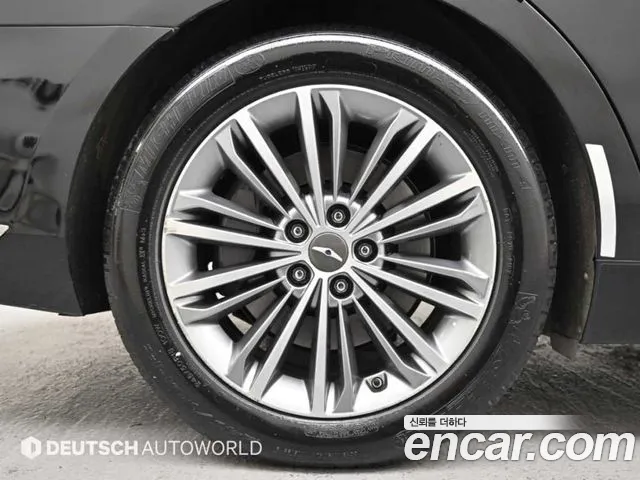 Genesis G90 2016 thumb 5