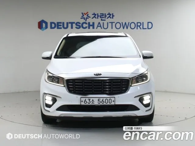 Kia Carnival 2018 thumb 3