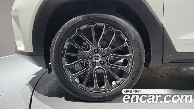 KG_Mobility_Ssangyong Torres 2022 thumb 5