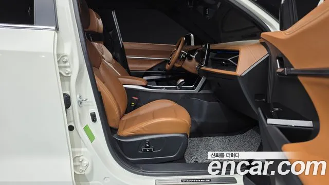 KG_Mobility_Ssangyong Torres 2022 thumb 11