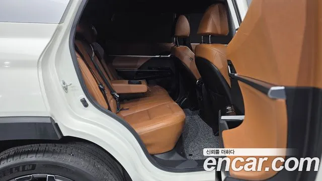 KG_Mobility_Ssangyong Torres 2022 thumb 12