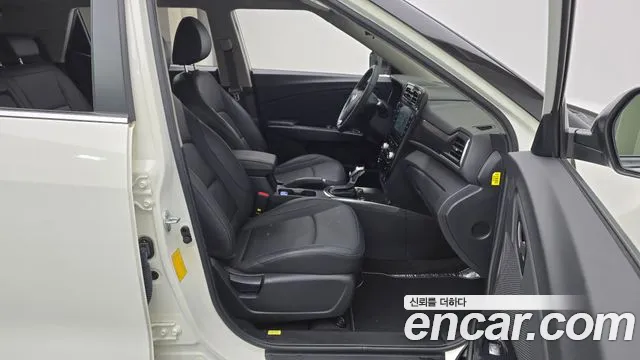 KG_Mobility_Ssangyong TIBOLI 2023 thumb 11