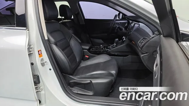 Renault-KoreaSamsung Megane 2016 thumb 11
