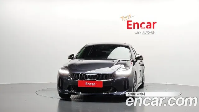 Kia Stinger 2023 thumb 3