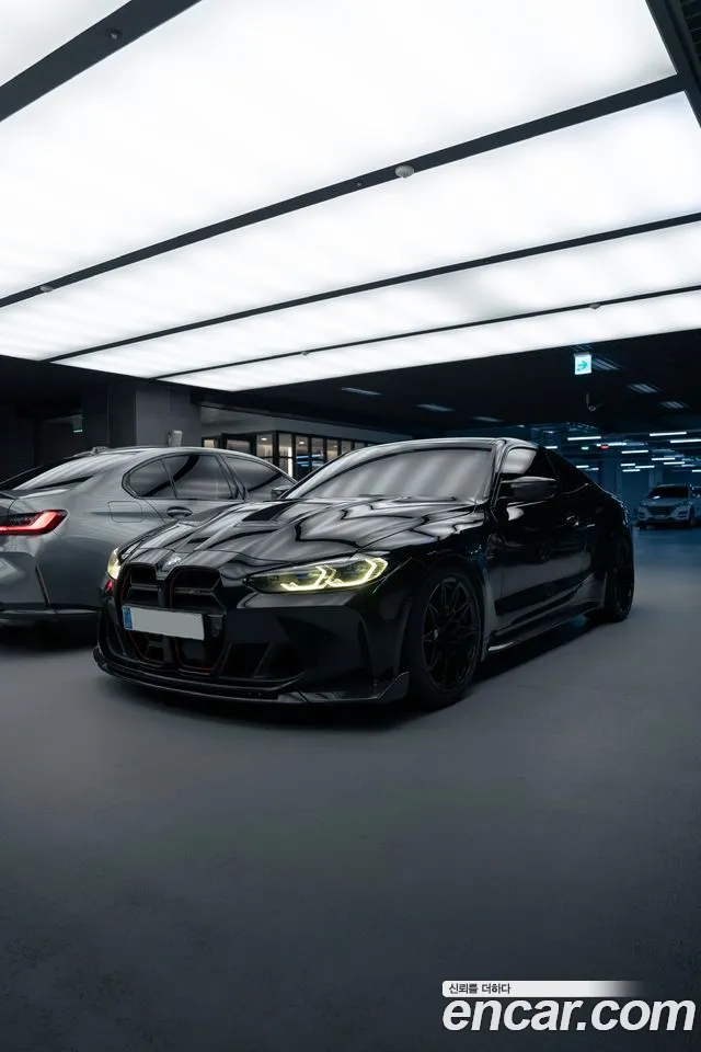 BMW M4 2023 thumb 9