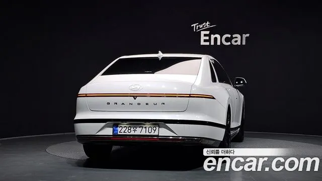 Hyundai Grandeur 2023 thumb 4
