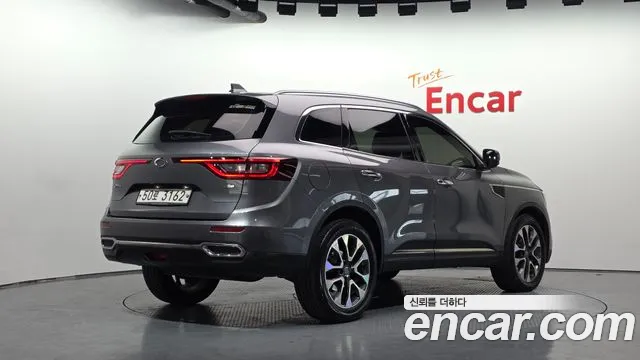Renault-KoreaSamsung Koleos 2017 thumb 2