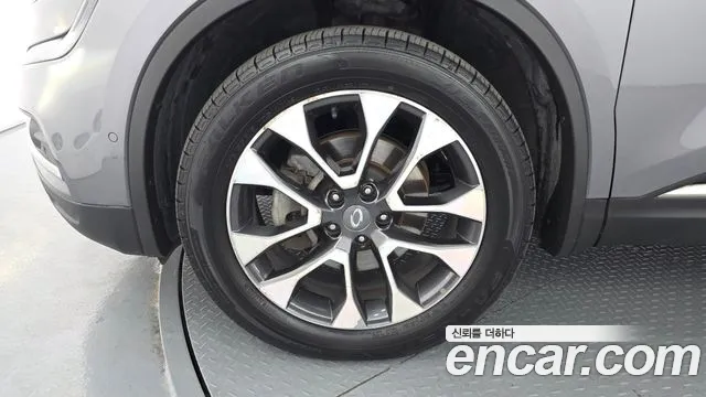 Renault-KoreaSamsung Koleos 2017 thumb 5