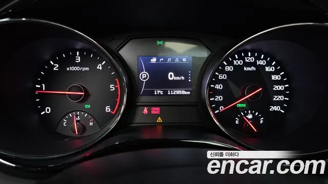 Kia Carnival 2017 thumb 7