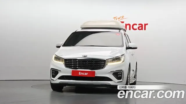 Kia Carnival 2018 thumb 3