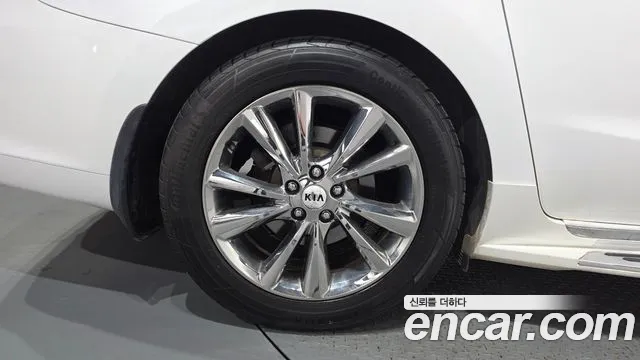 Kia Carnival 2018 thumb 5