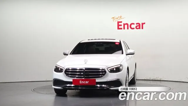 Mercedes-Benz E-Класс 2023 thumb 3