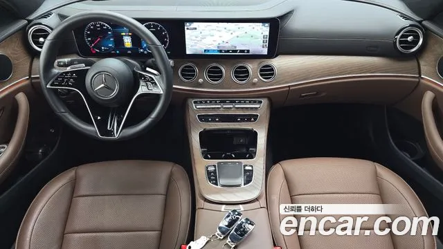 Mercedes-Benz E-Класс 2023 thumb 7