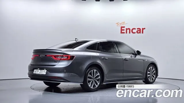Renault-KoreaSamsung Megane 2017 thumb 2