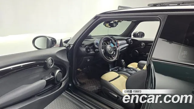 MINI Hatch 2022 thumb 9