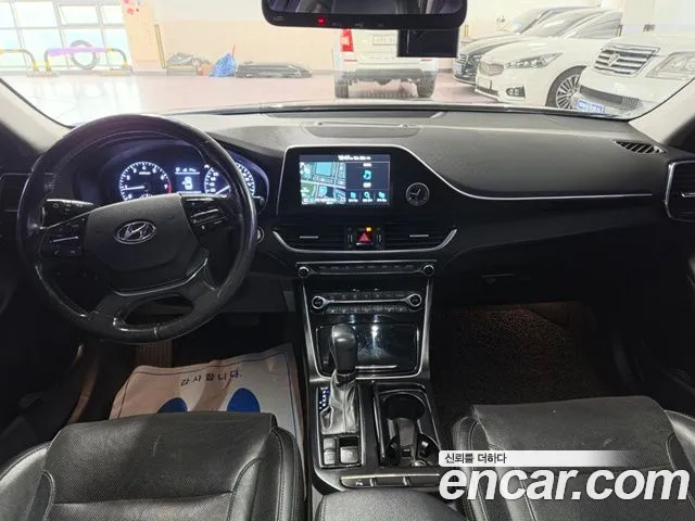 Hyundai Grandeur 2017 thumb 6